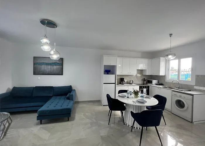 Lägenhet Blue Lachi